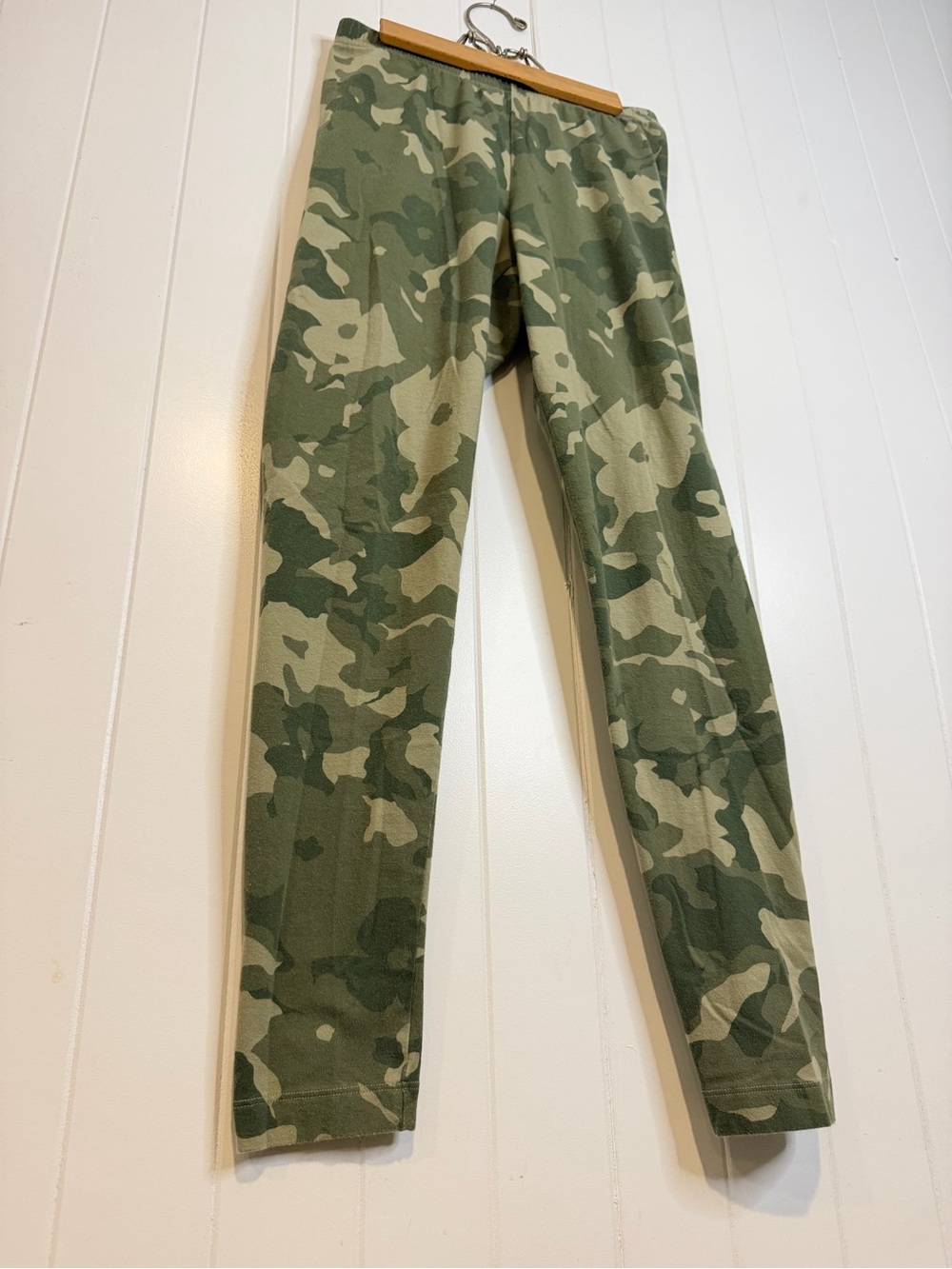 Old Navy Green Camo Leggings